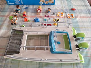 Playmobil Acuario 9060 y playmobil barco vistas