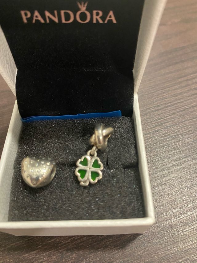 Pandora Charm Corazón y Trébol Verde