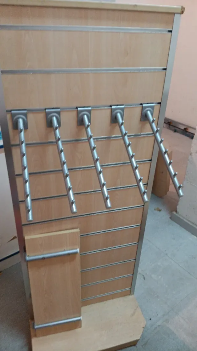 5 Ganchos para Panel Ranurado