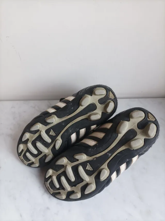 Scarpini calcio bambino Adidas n. 32