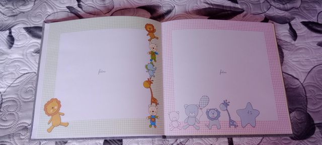 Álbum bebé Tuc Tuc primer año