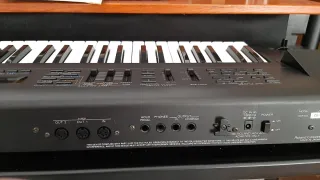 Roland JV-50 Sintetizador Profesional