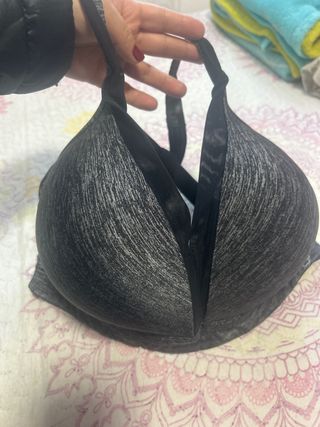 Sujetador deportivo gris y negro