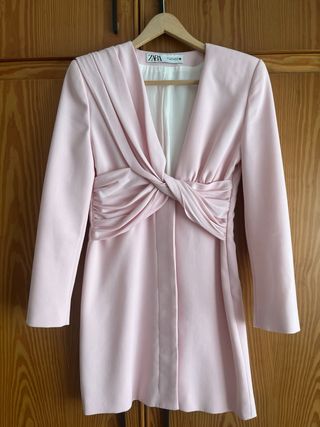Vestido Zara mini rosa