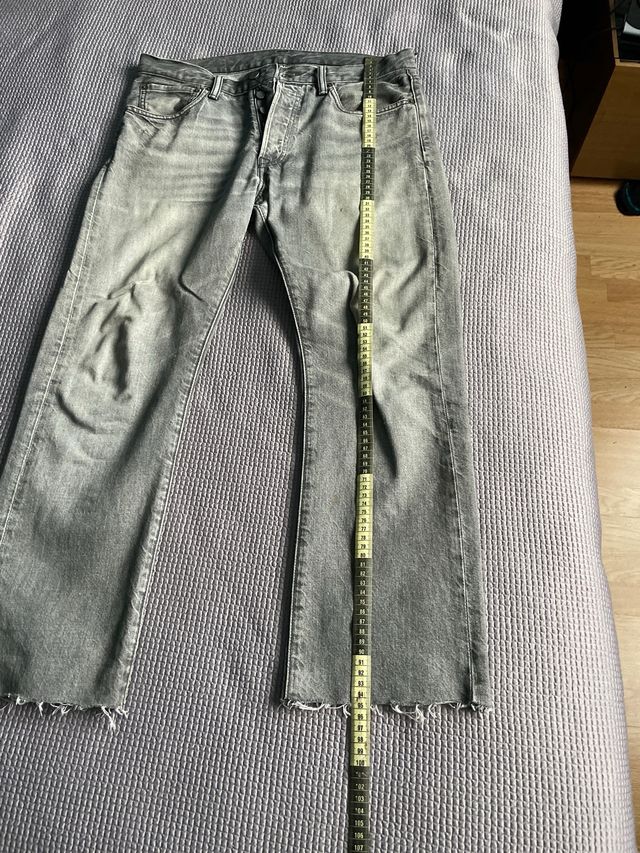 Levi's Jeans Grises Desgastados w31 l32 cortados