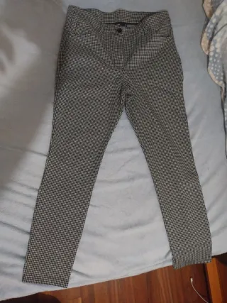 Pantalón cuadros Kiabi Talla 42