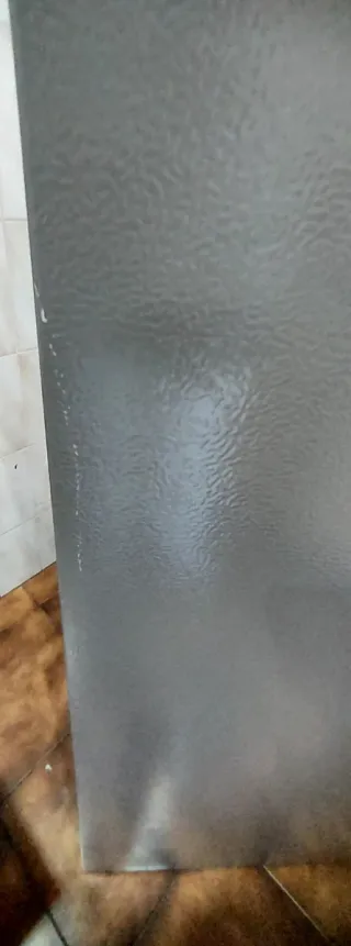 Nevera Hisense RB440N4ACC Gris Metalizada