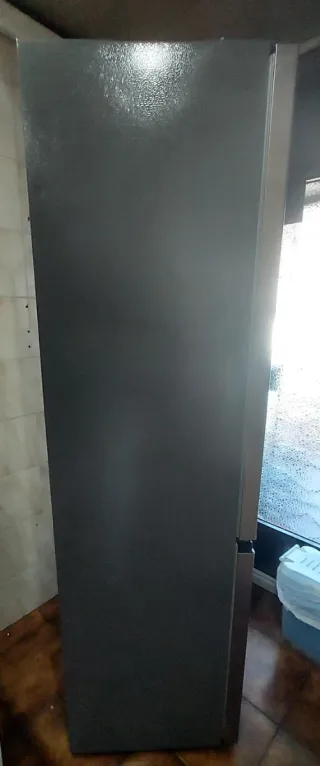 Nevera Hisense RB440N4ACC Gris Metalizada