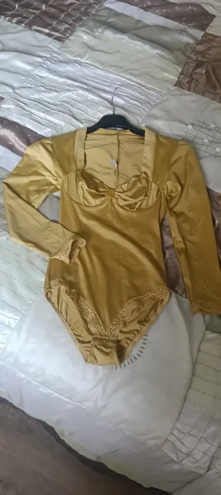 Body Evelyn Dorado Manga Larga Encaje