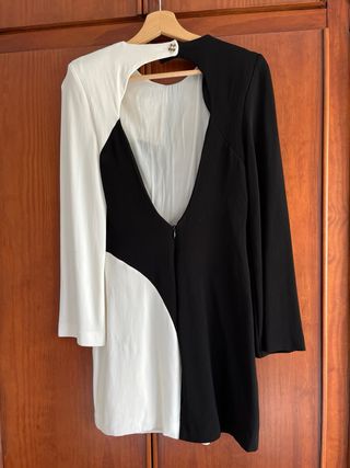 Vestido mini blanco y negro