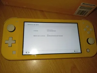 Nintendo Switch Lite Amarillo