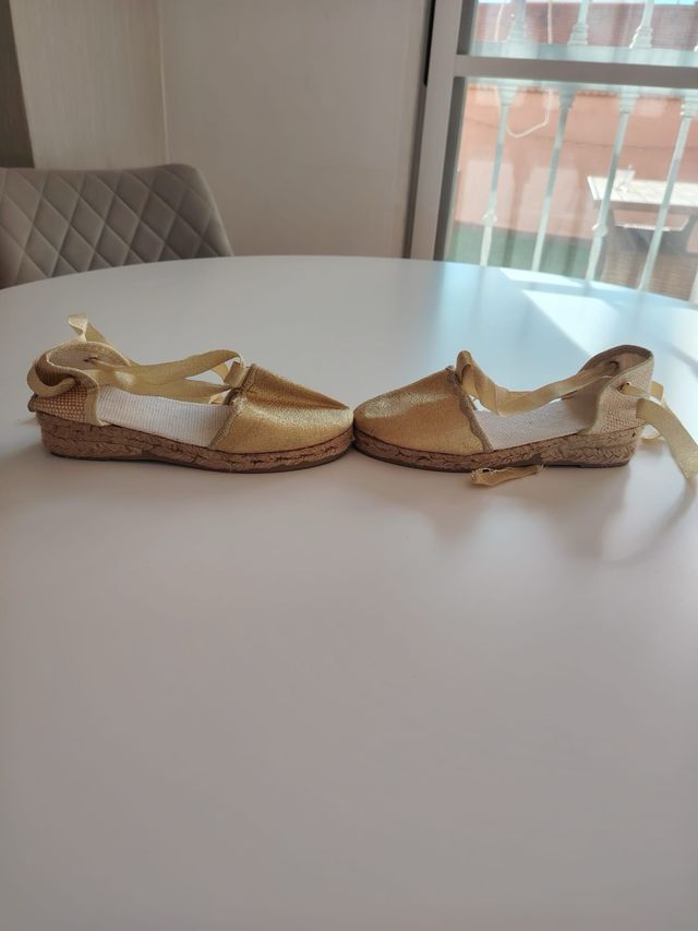 Cuñas Fallera Niña Doradas