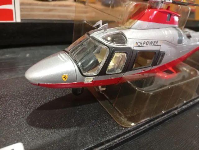 Helicóptero Ferrari 109 Power