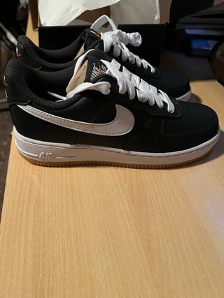 Nike Air Force 1 '07 LV8 Negro