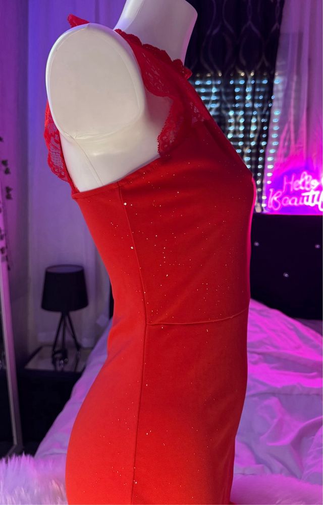 Vestido rojo con purpurina talla M