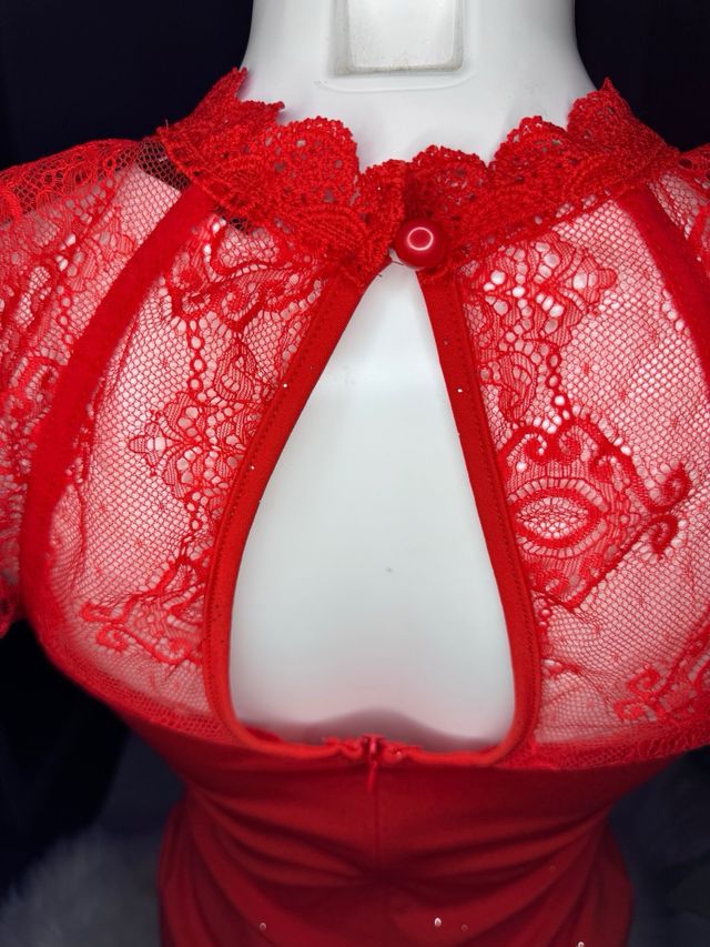 Vestido rojo con purpurina talla M