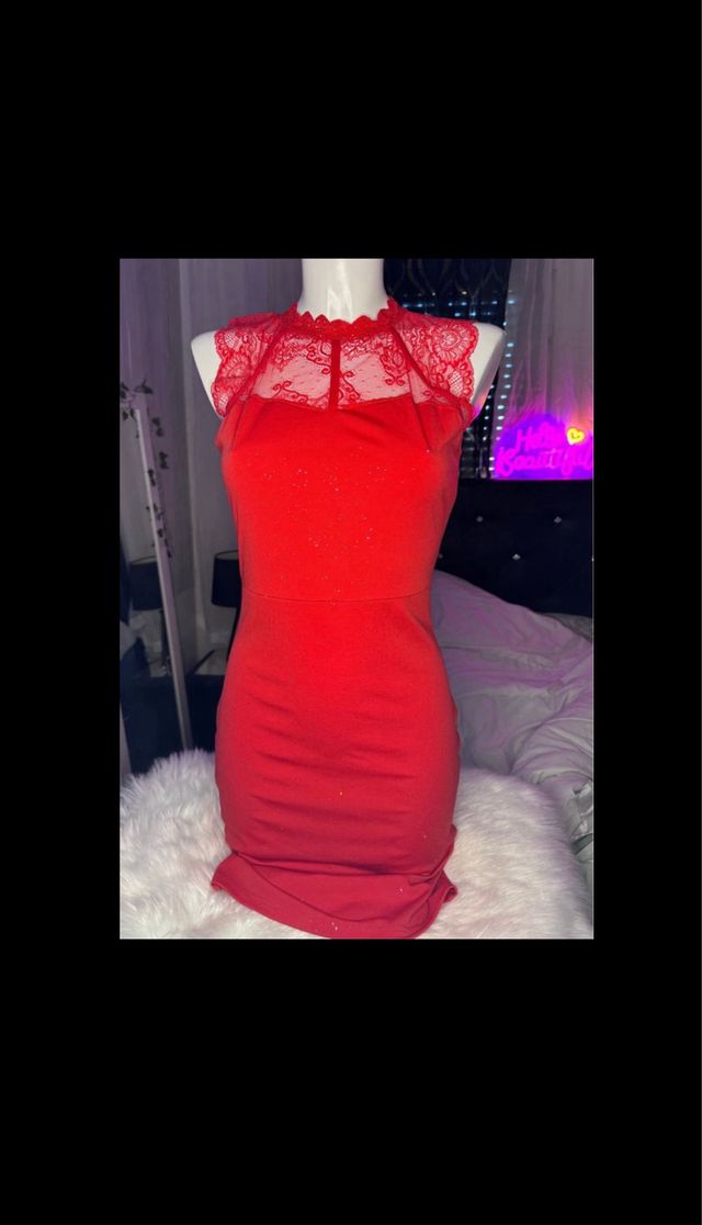 Vestido rojo con purpurina talla M