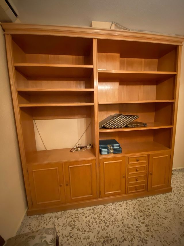 Mueble de salón de madera