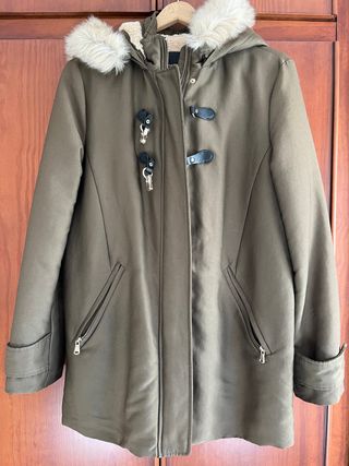 Abrigo largo verde oliva