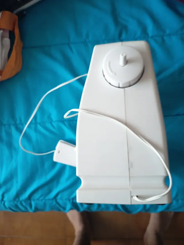 Máquina de coser Delta Hogar