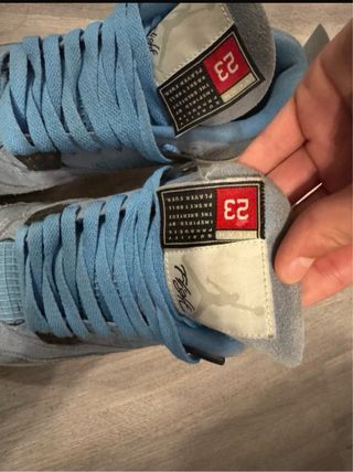Jordan 4 University Blue Trattabile