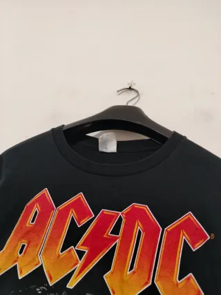 T-shirt AC/DC taglia S