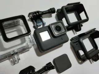 GoPro Hero 5 con accessori