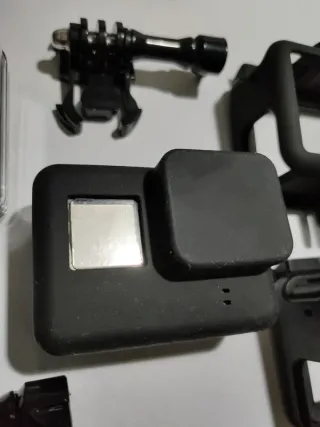 GoPro Hero 5 con accessori