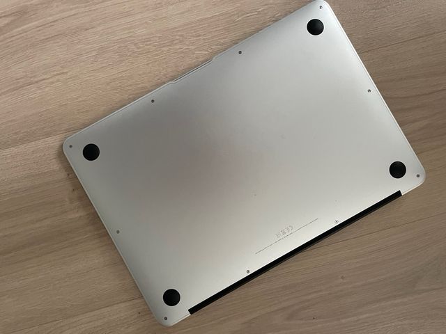 MacBook Air 13” (2017) Argento