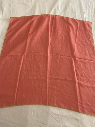 Pañuelo rosa Mango