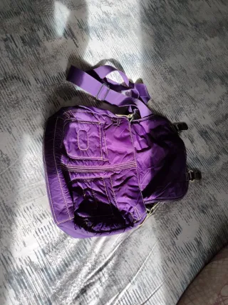 Bolso morado United Colors of Benetton