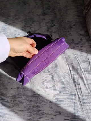 Bolso morado United Colors of Benetton