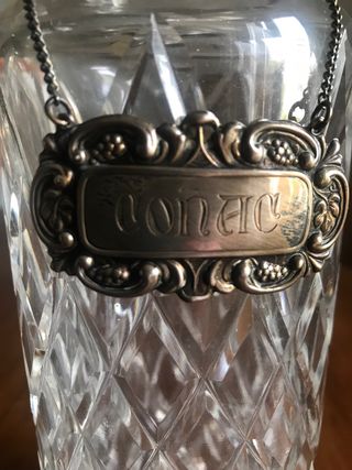 Set di 2 bottiglie in cristallo intagliato e argento