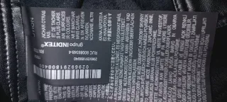 Pantalón Zara efecto piel negro