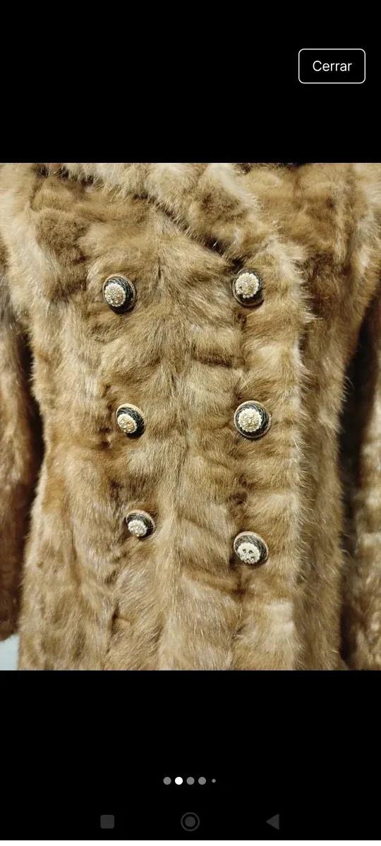 Abrigo de pelo largo marrón