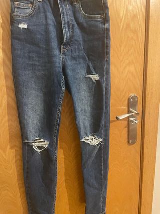 Pantalón vaquero Bershka niña talla 34