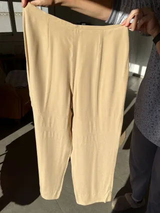 Conjunto Cortefiel Top y Pantalón Beige