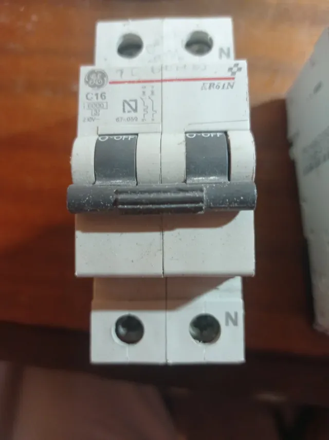 mecanismo automaticos Termomagnéticos