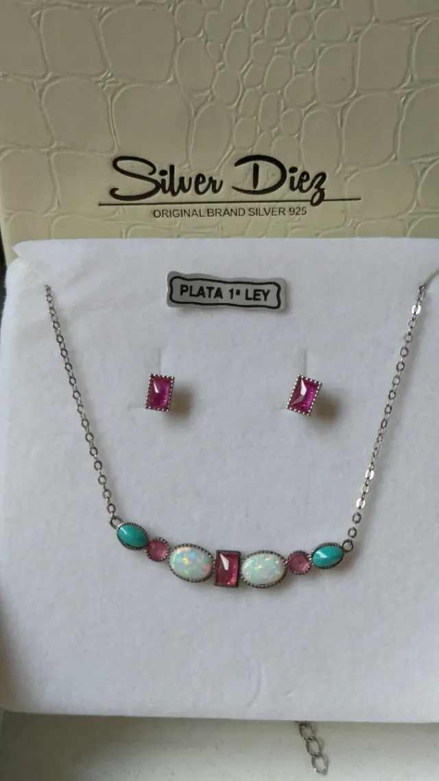 Conjunto Plata 925: Colgante y Pendientes