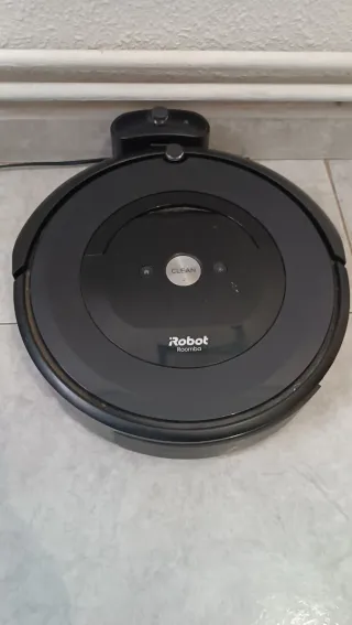 Robot Aspirador Roomba Negro