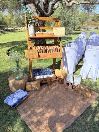 Kit Boda Madera: Señales, Cestas y Más