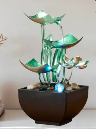 Fuente de agua verde 28 cm con luz LED