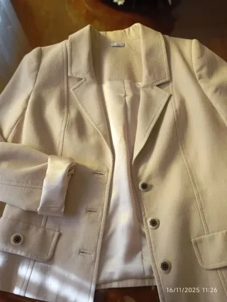 Chaqueta forrada beige