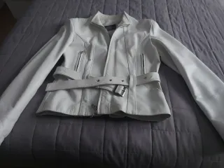Giacca in pelle bianca