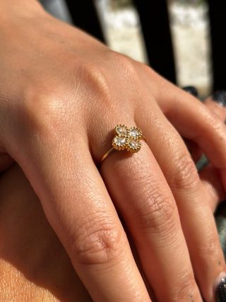 Anello quadrifoglio dorato regolabile