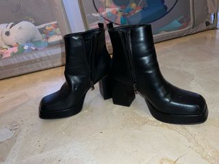 Botines negros tacón cuadrado