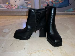 Botines negros tacón cuadrado