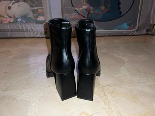 Botines negros tacón cuadrado