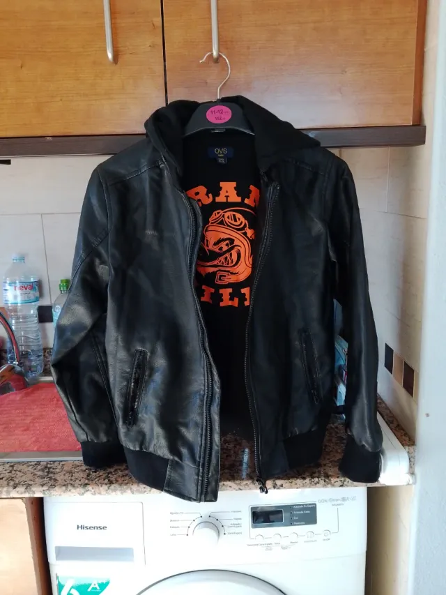 Chaqueta infantil OVS negra