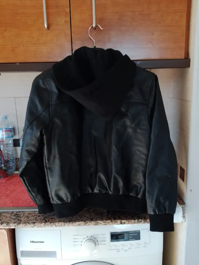 Chaqueta infantil OVS negra